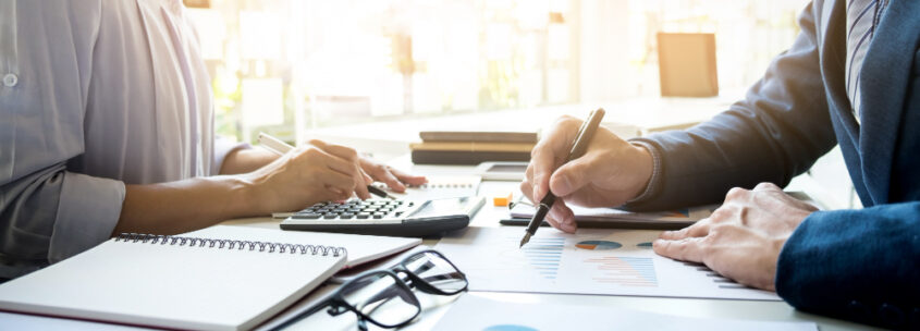 A classe contábil, especialmente composta por contadores e auditores
